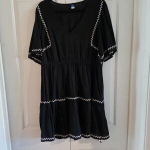 Old Navy Black Tunic with White Accents